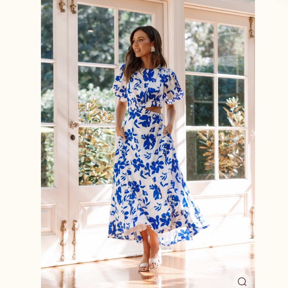 Petal & Pup Aminah Puff Sleeve Dress Blue White Floral Side Cut Out Midi Large - Picture 5 of 10